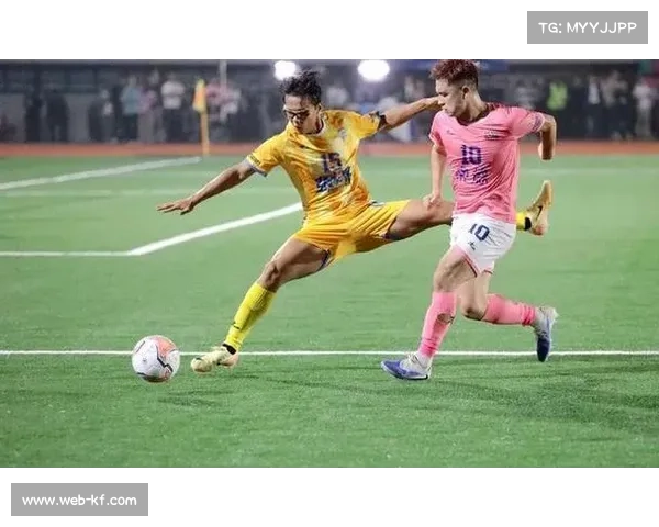 湘超联赛第六轮长沙队挑战张家界队 竞技激烈全力争胜展现顽强拼搏精神