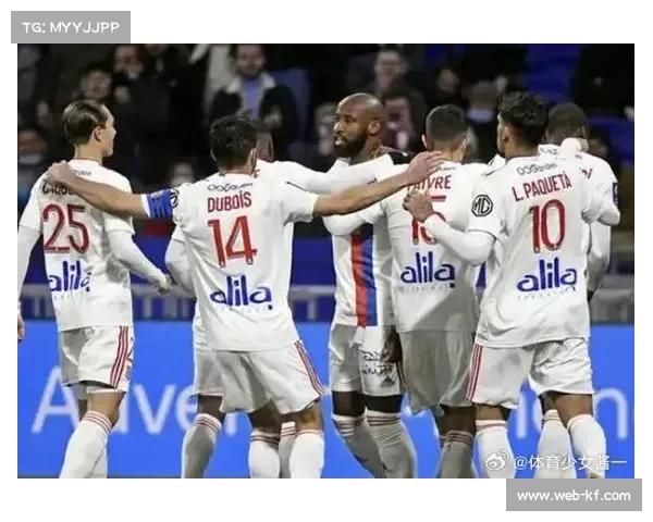 布罗姆利防线伤停问题凸显，斯蒂文尼奇主场火力或成决胜关键